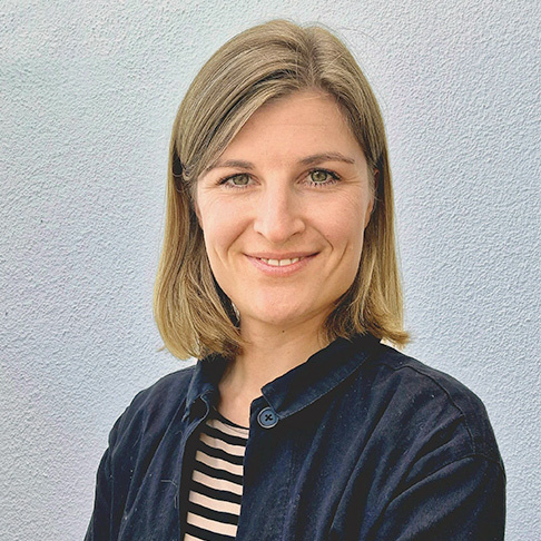 Porträt-Foto von Hannah Bregler