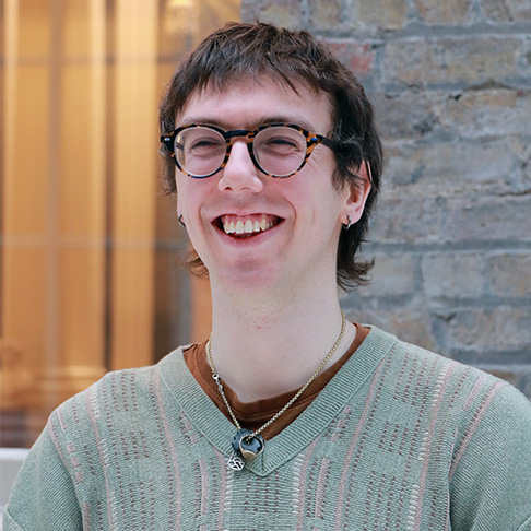 Porträt-Foto von Oisín Kenny